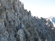 08 Escursionisti sul percorso